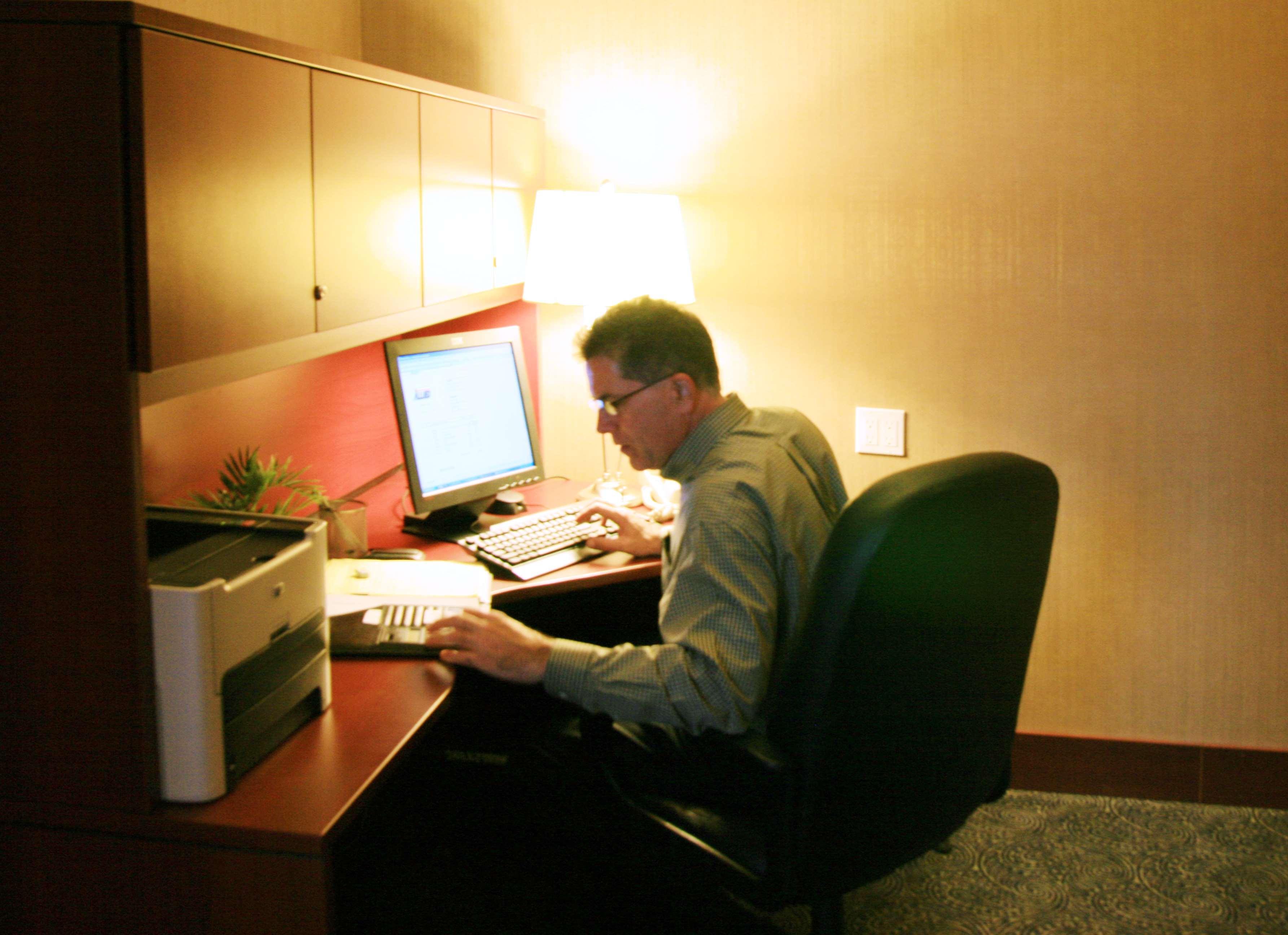 Hampton Inn & Suites Laval Bekvämligheter bild